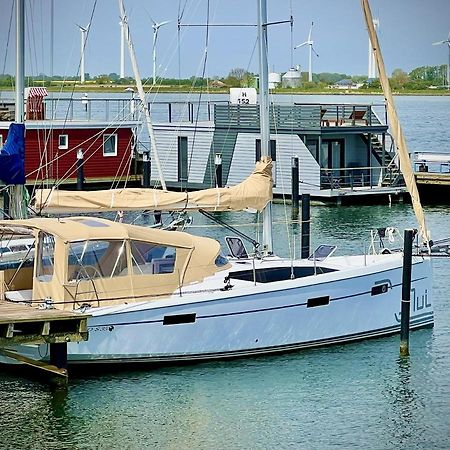 Hotel Hausboot Segelyacht Nui Burgtiefe auf Fehmarn Zewnętrze zdjęcie