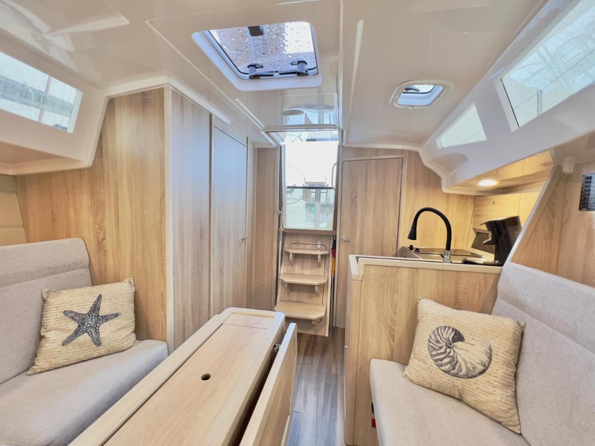 Hotel Hausboot Segelyacht Nui Burgtiefe auf Fehmarn Zewnętrze zdjęcie